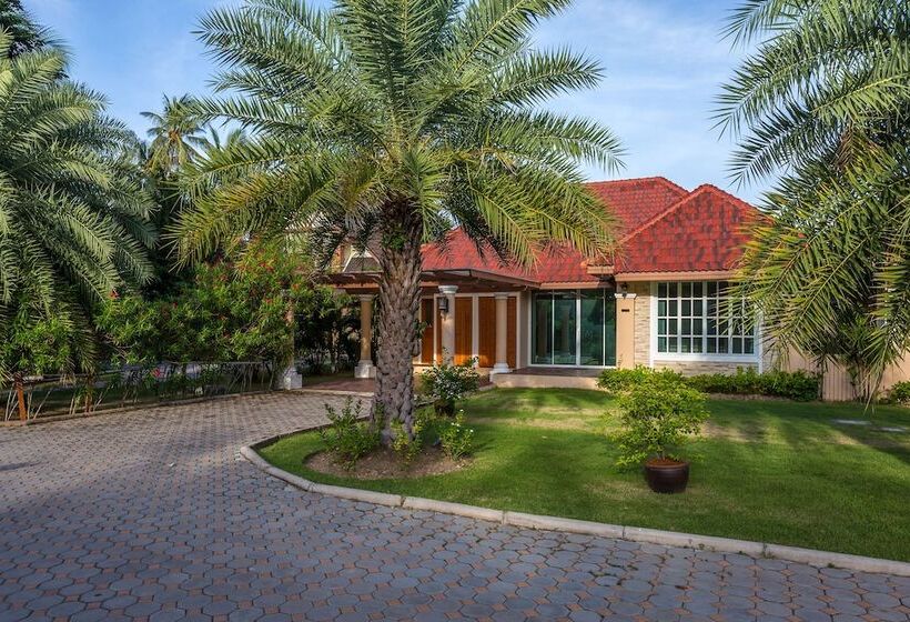 فيلا 3 غرف نوم مزودة بحمام سباحة, Fisherman Way Beach Villa