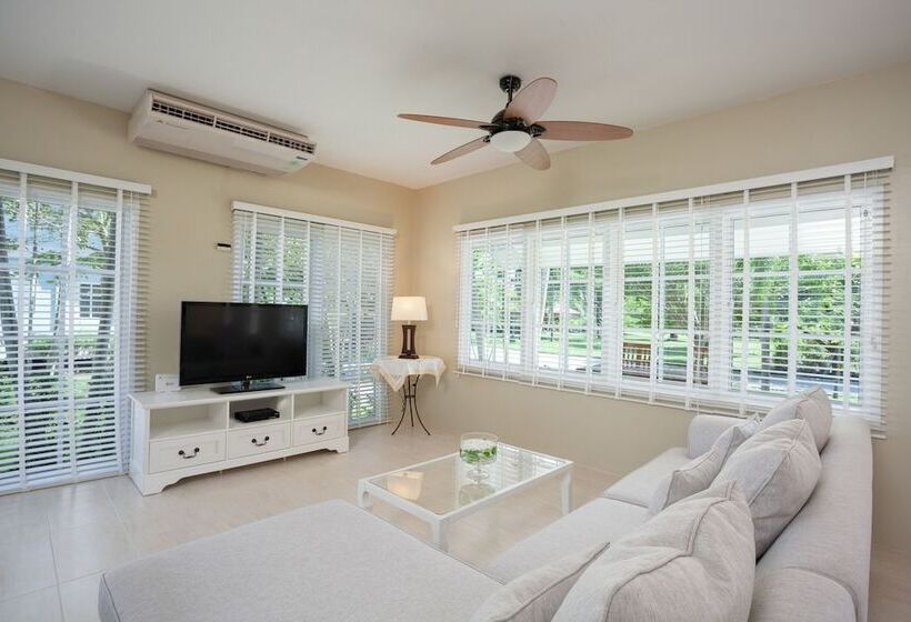 فيلا غرفتين نوم, Fisherman Way Beach Villa