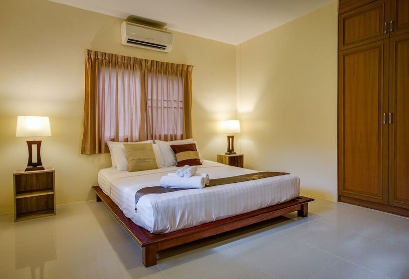 Вилла 3 Спальни с Бассейном, Fisherman Way Beach Villa