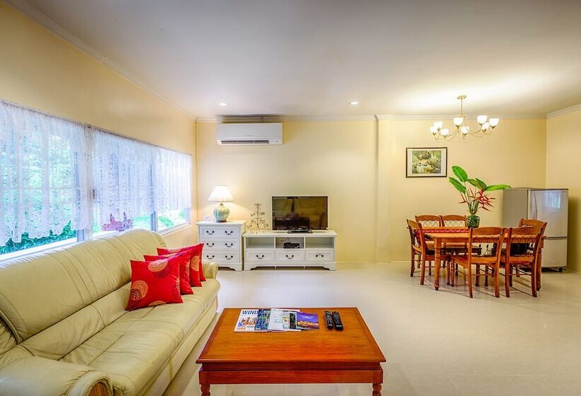 فيلا 3 غرف نوم مزودة بحمام سباحة, Fisherman Way Beach Villa