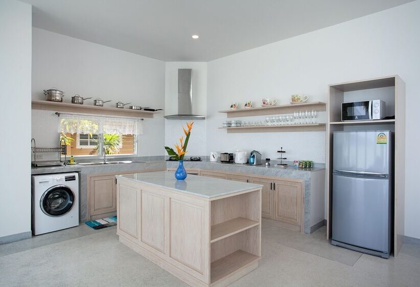 Вилла 3 Спальни, Fisherman Way Beach Villa