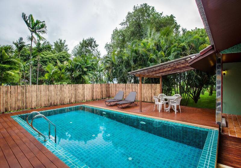 فيلا 3 غرف نوم مزودة بحمام سباحة, Fisherman Way Beach Villa