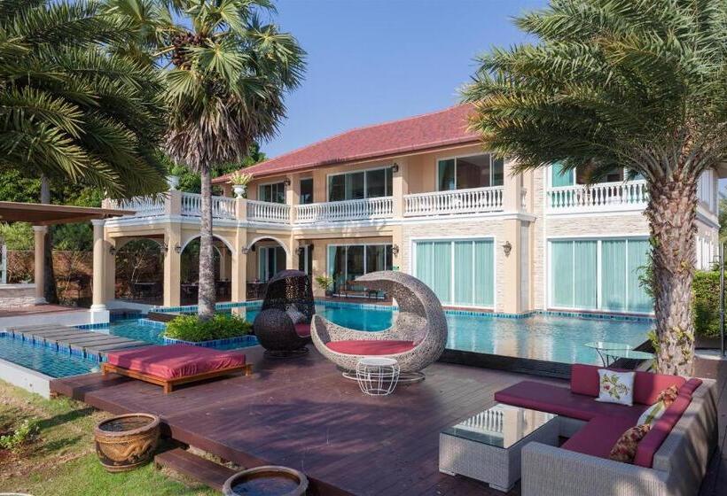 فيلا غرفة نوم واحدة مع مسبح, Fisherman Way Beach Villa