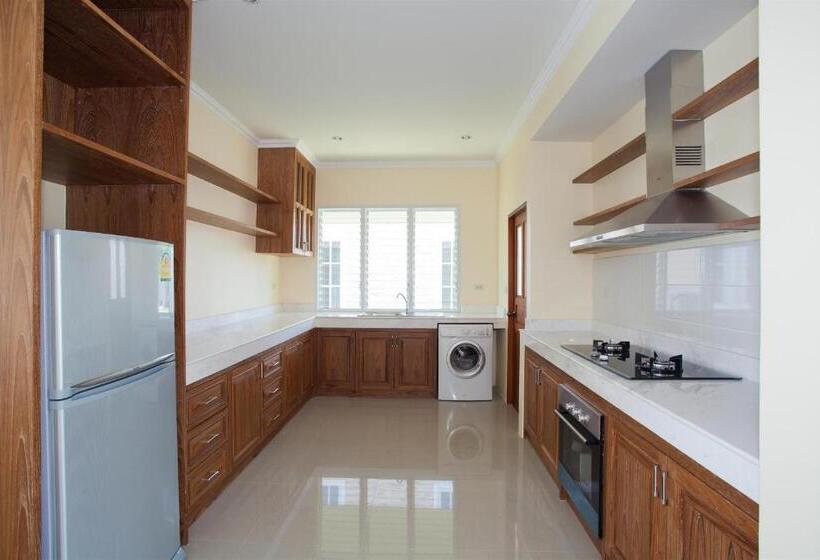 فيلا 3 غرف نوم مزودة بحمام سباحة, Fisherman Way Beach Villa