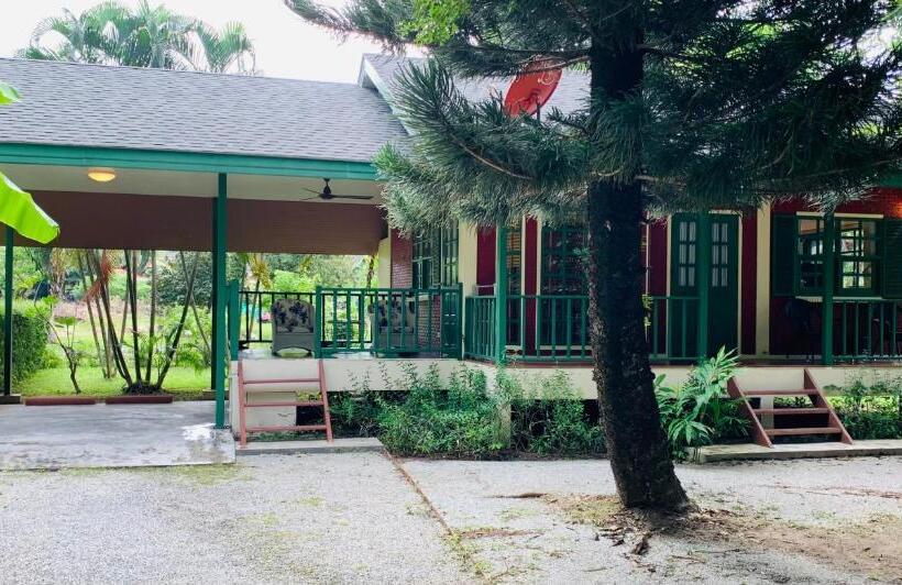 فيلا غرفة نوم واحدة مزودة بحديقة, Fisherman Way Beach Villa