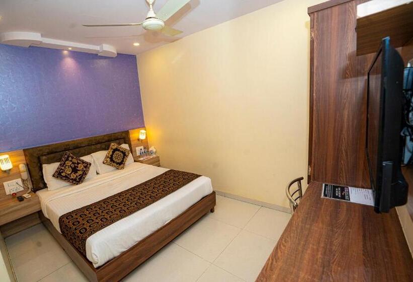 디럭스 룸, Hill Park