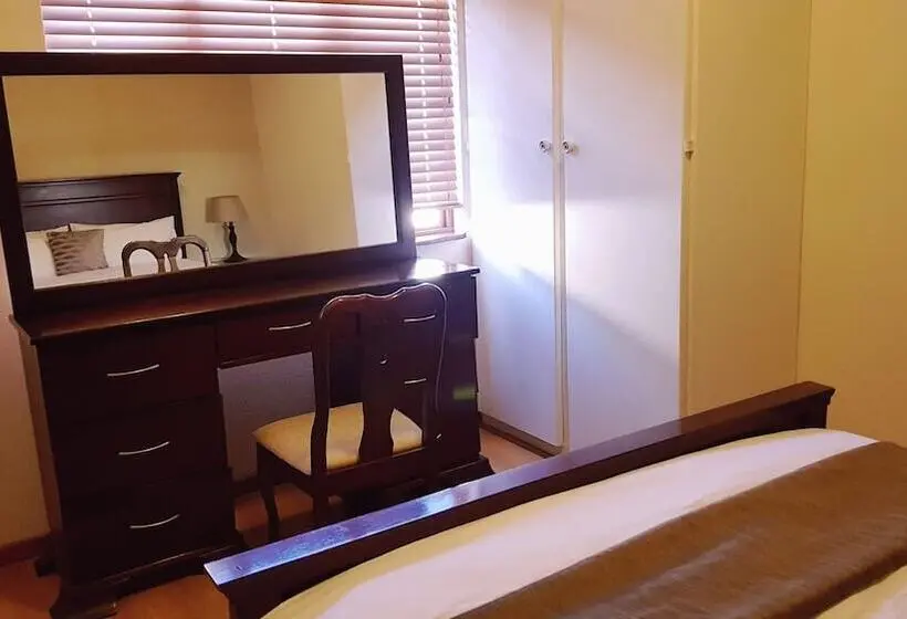 エクゼクティブスイート, Jophil Guesthouse