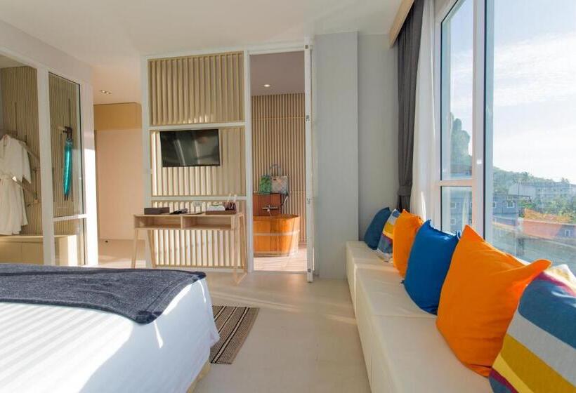 스위트 킹사이즈 침대, Lario Hotel Krabi Sha Extra Plus