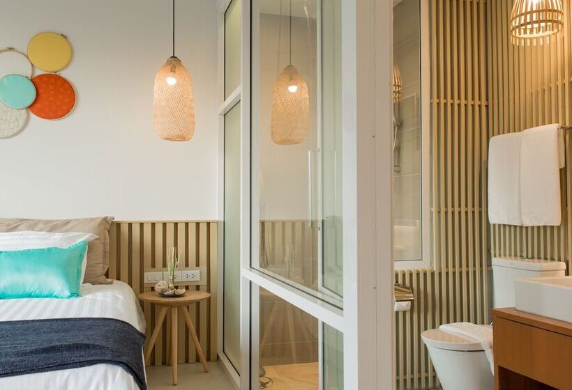 스위트 킹사이즈 침대, Lario Hotel Krabi Sha Extra Plus