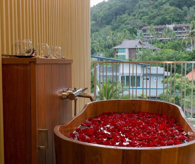 스위트 킹사이즈 침대, Lario Hotel Krabi Sha Extra Plus