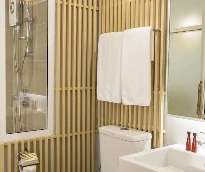 스위트 킹사이즈 침대, Lario Hotel Krabi Sha Extra Plus