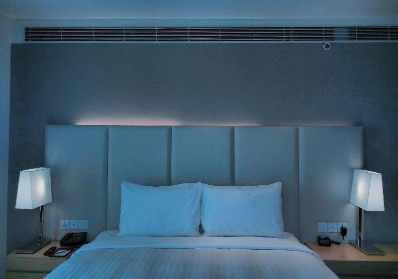 스탠다드 스튜디오 킹침대, Marriott Executive Apartments Hyderabad