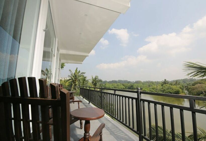 غرفة قياسية مطلّة علي البحيرة, Ocean Gate Galle