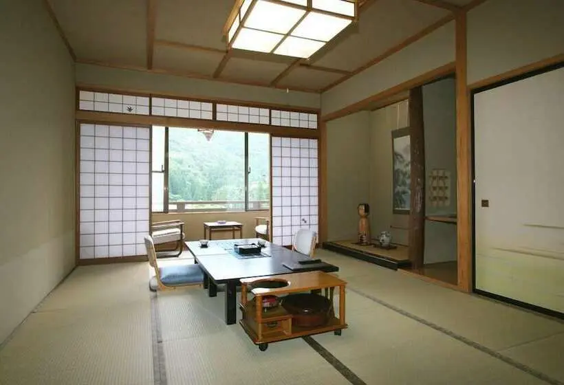 Classic-huone, Ryokan Tarobee