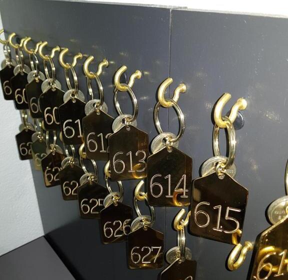 إستوديو قياسى, Studio 54