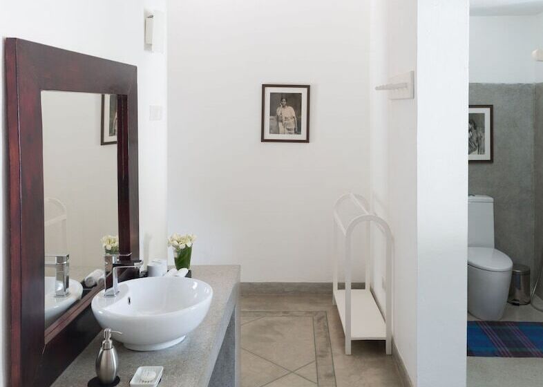 Talo 1 Makuuhuone, Taru Villas Mawella Tangalle