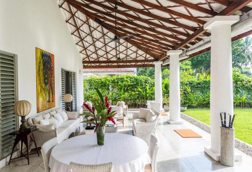 Talo 1 Makuuhuone, Taru Villas Mawella Tangalle