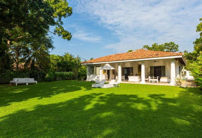 Talo 1 Makuuhuone, Taru Villas Mawella Tangalle