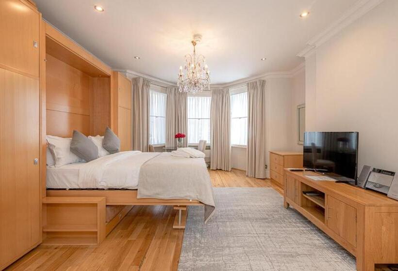 חדר סטודיו סטנדרד, 17 Hertford Street