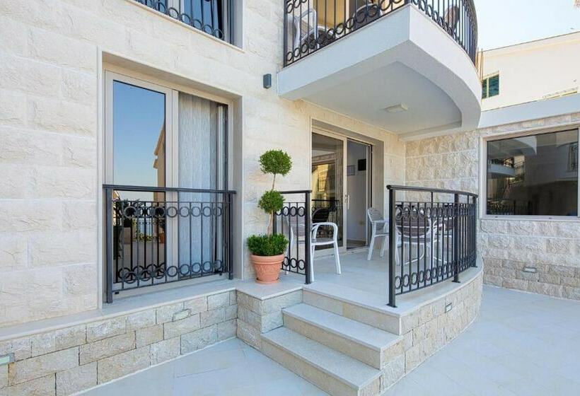 آپارتمان 1 خوابه, Apartments Jovan