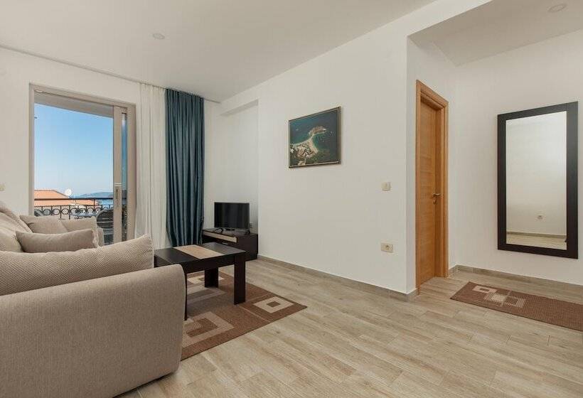 آپارتمان راحتی 1 خوابه, Apartments Jovan