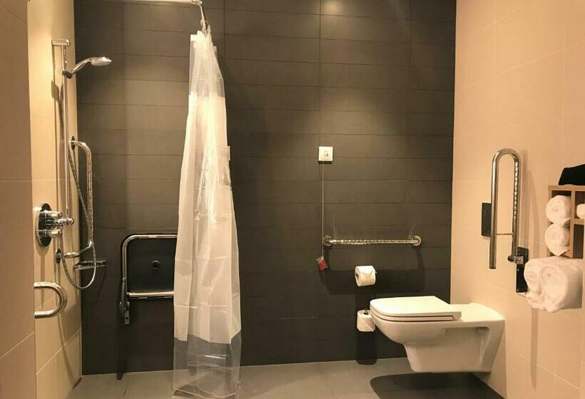 Номер Стандарт Адаптированный для Инвалидов, Hampton By Hilton Gdansk Old Town
