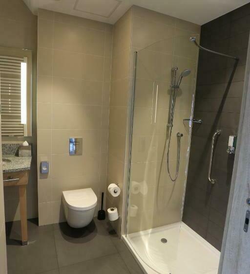 Номер Стандарт с Балконом, Hampton By Hilton Gdansk Old Town