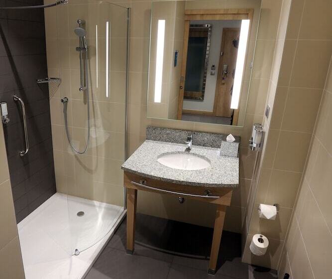 اتاق استاندارد با چشم‌انداز, Hampton By Hilton Gdansk Old Town