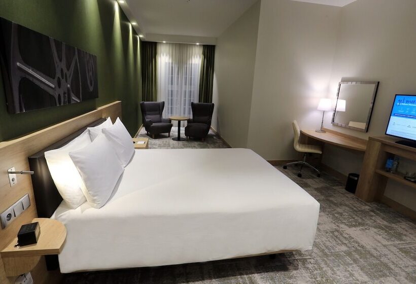 Family Connecting Room, Hampton By Hilton Gdansk Old Town