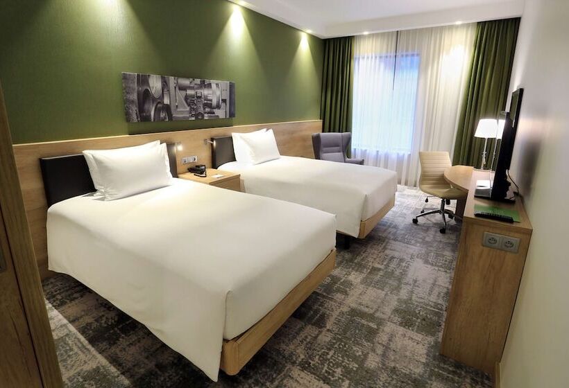 اتاق خانوادگی تودرتو, Hampton By Hilton Gdansk Old Town