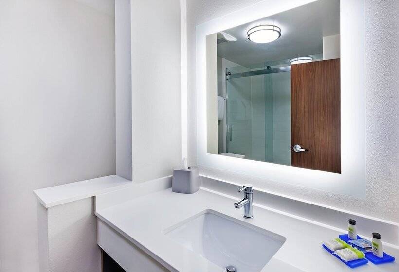 套房, Holiday Inn Express & Suites Tulsa South   Woodland Hills, An Ihg