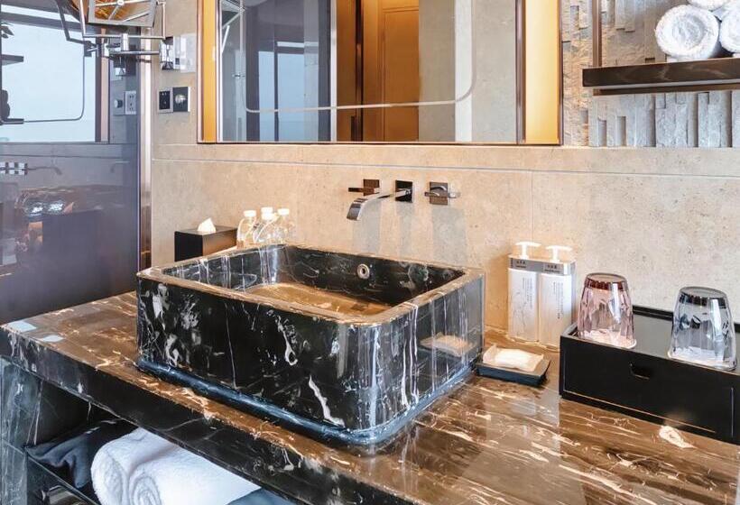 اتاق استاندارد با تخت بزرگ, Hualuxe Wuhu, An Ihg