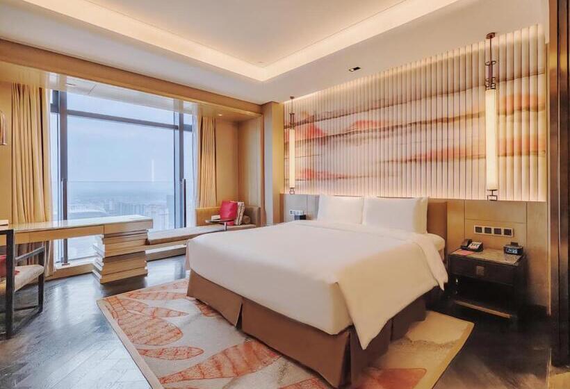 Standard Room King Size Bed, Hualuxe Wuhu, An Ihg