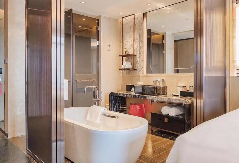 Standard Room, Hualuxe Wuhu, An Ihg