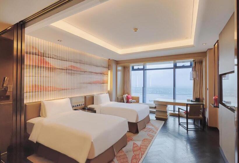 Standard Room River View, Hualuxe Wuhu, An Ihg