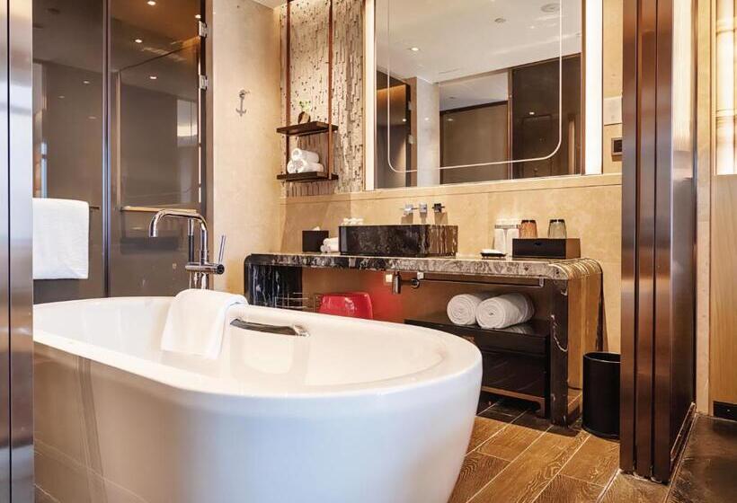 Standard Room River View, Hualuxe Wuhu, An Ihg