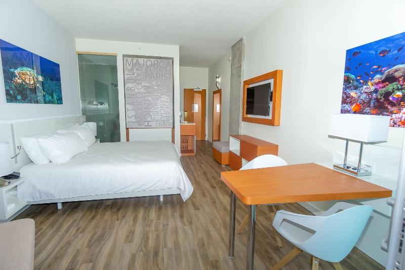 带大床的标准间, Maritime Fort Lauderdale Cruise Port