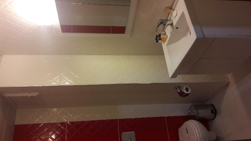 Camera Familiare, Sanli Blue