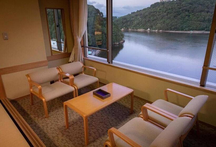 Номер Deluxe, Sansuikan Kinryu