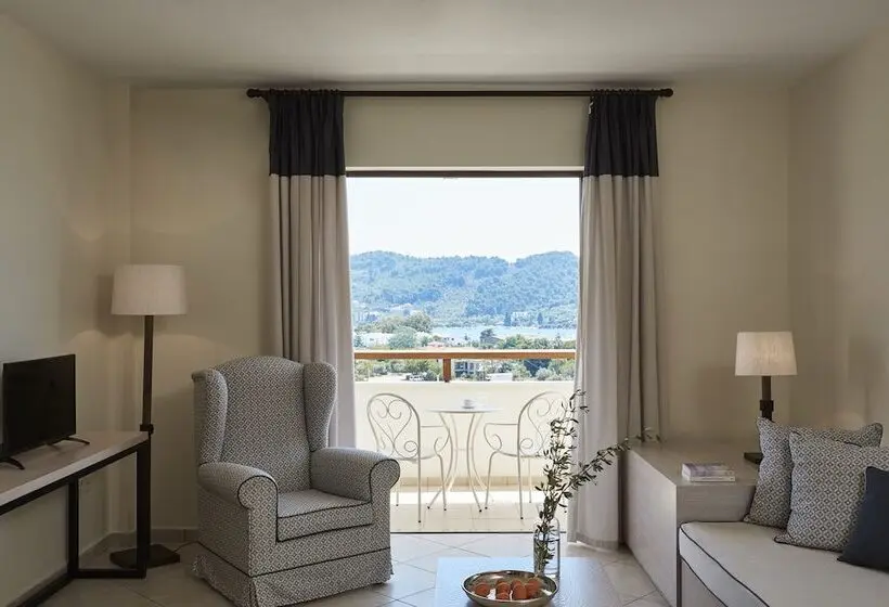 オーシャンビューデラックススイート, Skiathos Living