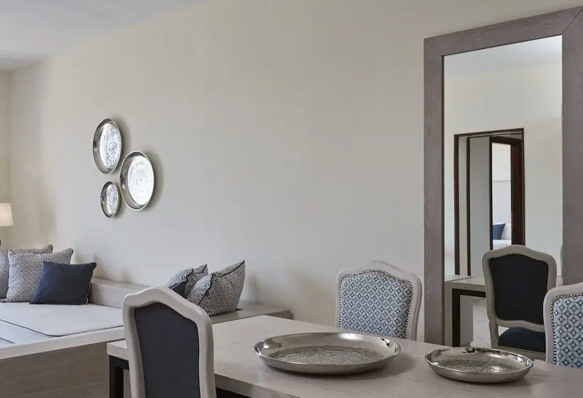 オーシャンビューデラックススイート, Skiathos Living