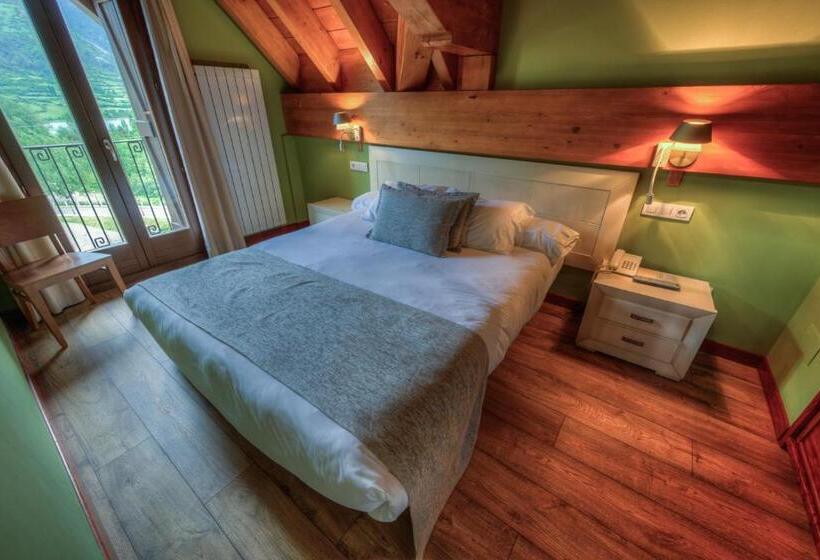 Апартаменты Deluxe 2 Спальни, Apartahotel Tres Quiñones