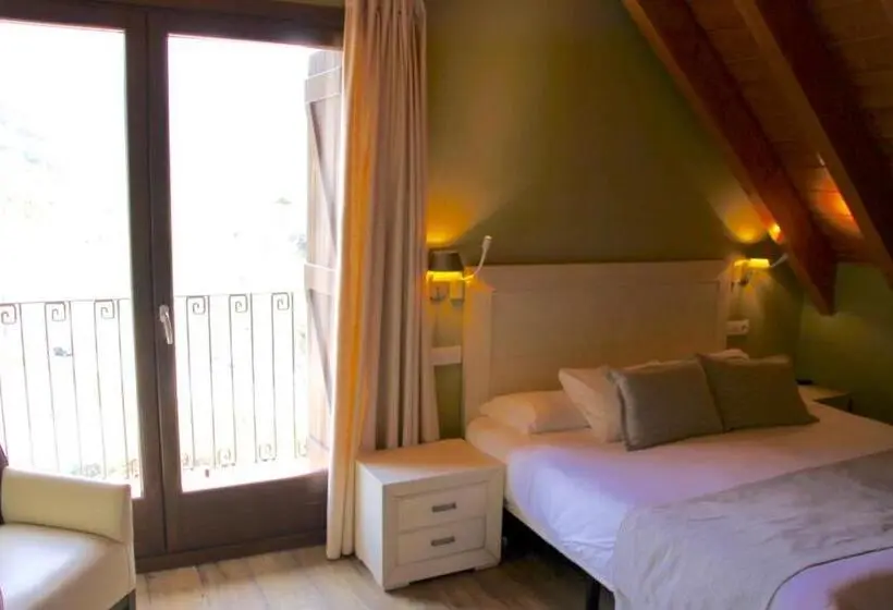３ベッドルームのデラックスアパートメント, Apartahotel Tres Quiñones