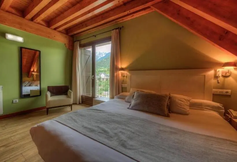 ３ベッドルームのデラックスアパートメント, Apartahotel Tres Quiñones