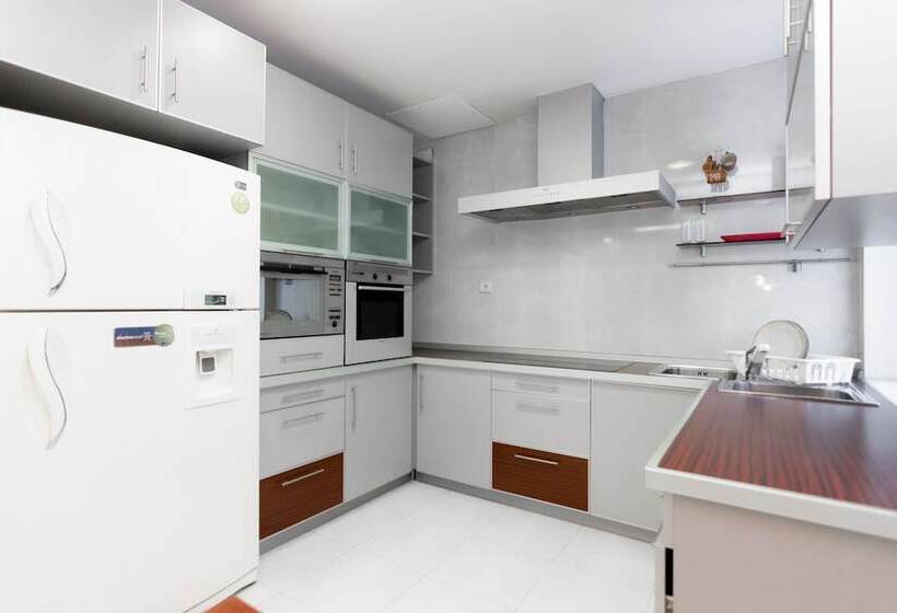 آپارتمان لوکس 2 خوابه, Central Park Residence