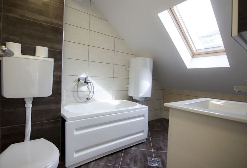 , Central Park Residence