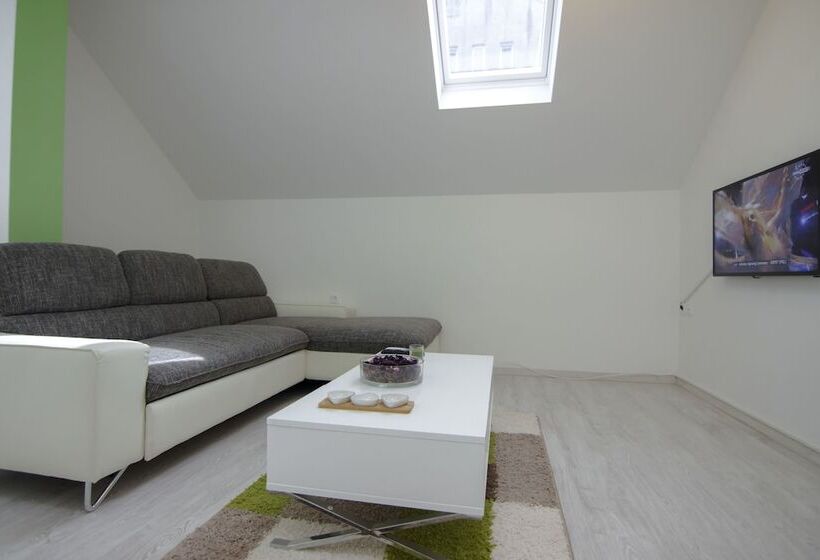 , Central Park Residence