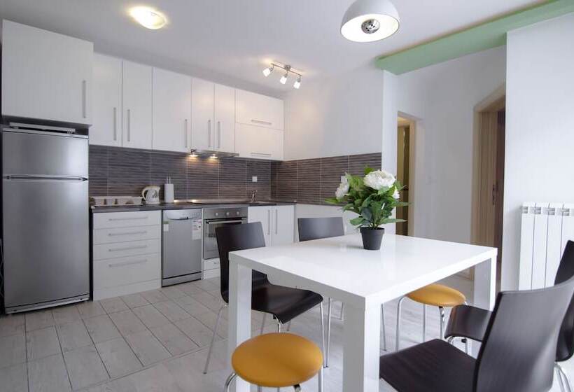 , Central Park Residence