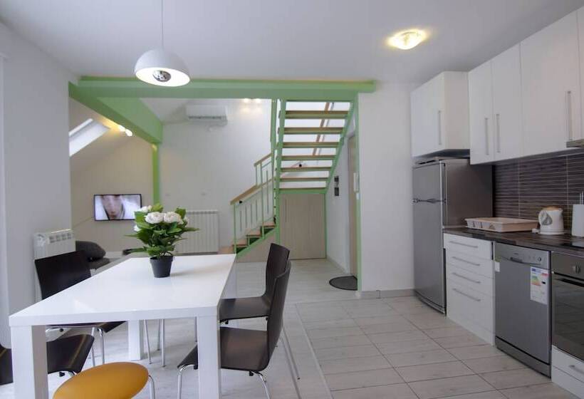 , Central Park Residence