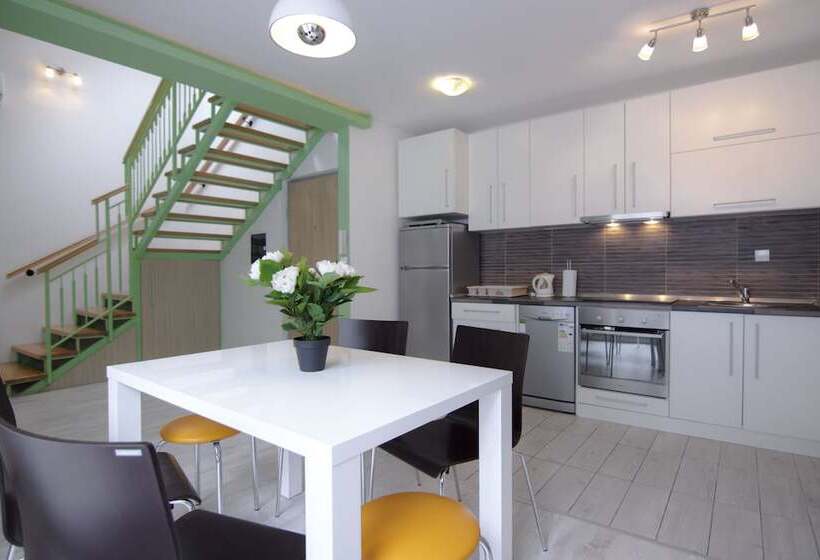 , Central Park Residence